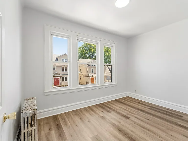 26-28 Unity Ave #4 — Photo 8