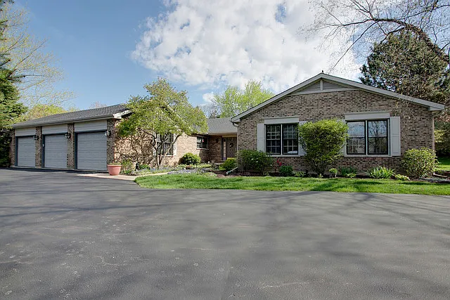 21055 N Pheasant Trl photo 1
