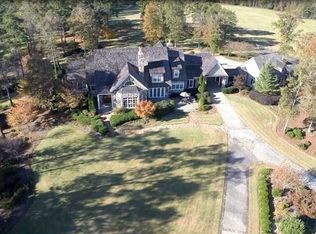 1539 Bear Creek Rd, Moreland, GA 30259