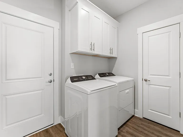170 Bradford Ct — Photo 28