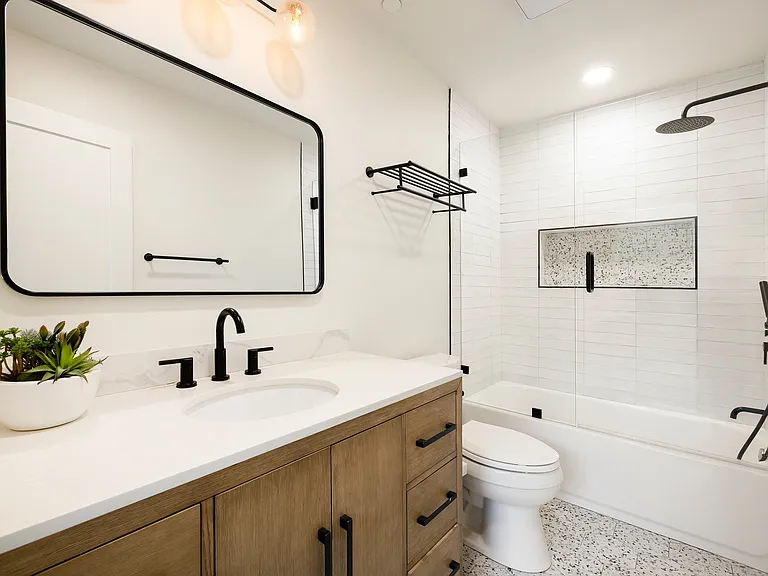 4117 W Avenue 42 — Photo 14