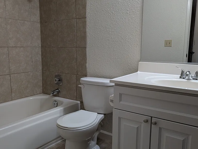 7400 Gallant Cir — Photo 12