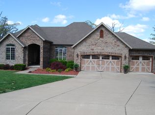 3898 N Daniels Ct, Springfield, MO 65803