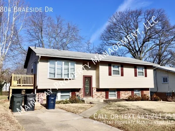 8804 Braeside Dr, Lanham, MD 20706