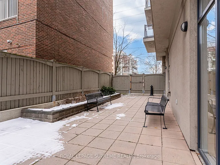 872 Sheppard Ave W #301 — Photo 24