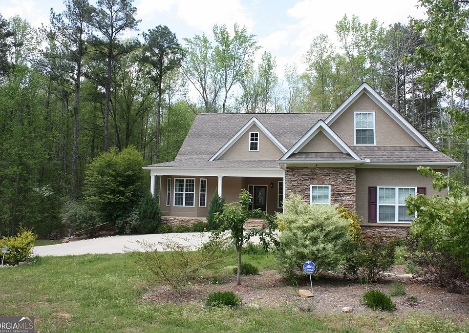 1st image of 207 Lakeview Ct