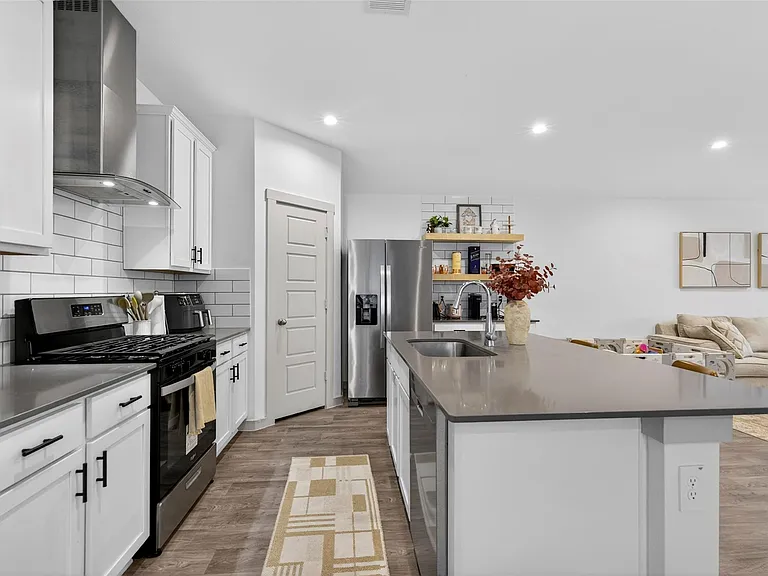 12812 Tokenhouse Ln — Photo 9
