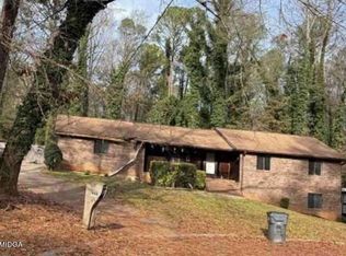 949 Marion Ct, Lithia Springs, GA