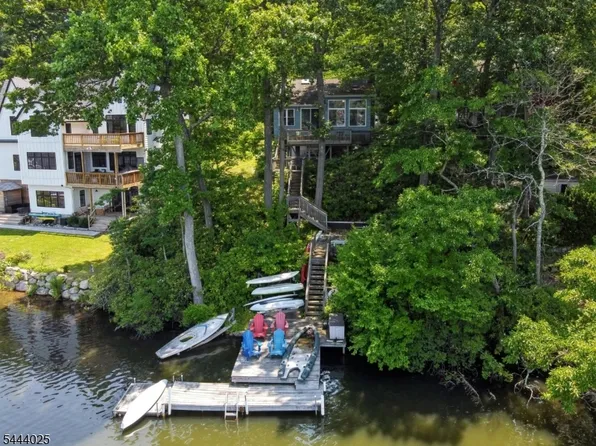 1009 Lakeside Drive East, Vernon Twp., NJ 07422