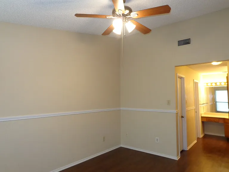 323 Iberis Dr — Photo 17