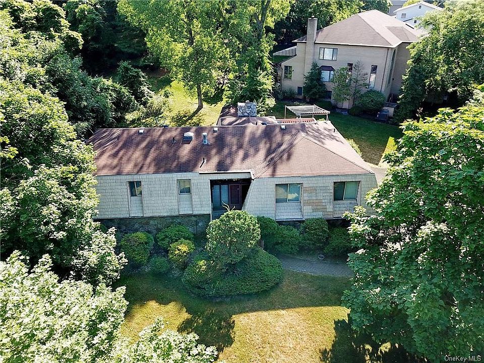 2 Crestview Ter, Monsey, NY 10952 Zillow