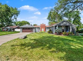 5860 Huron St, Taylor, MI 48180