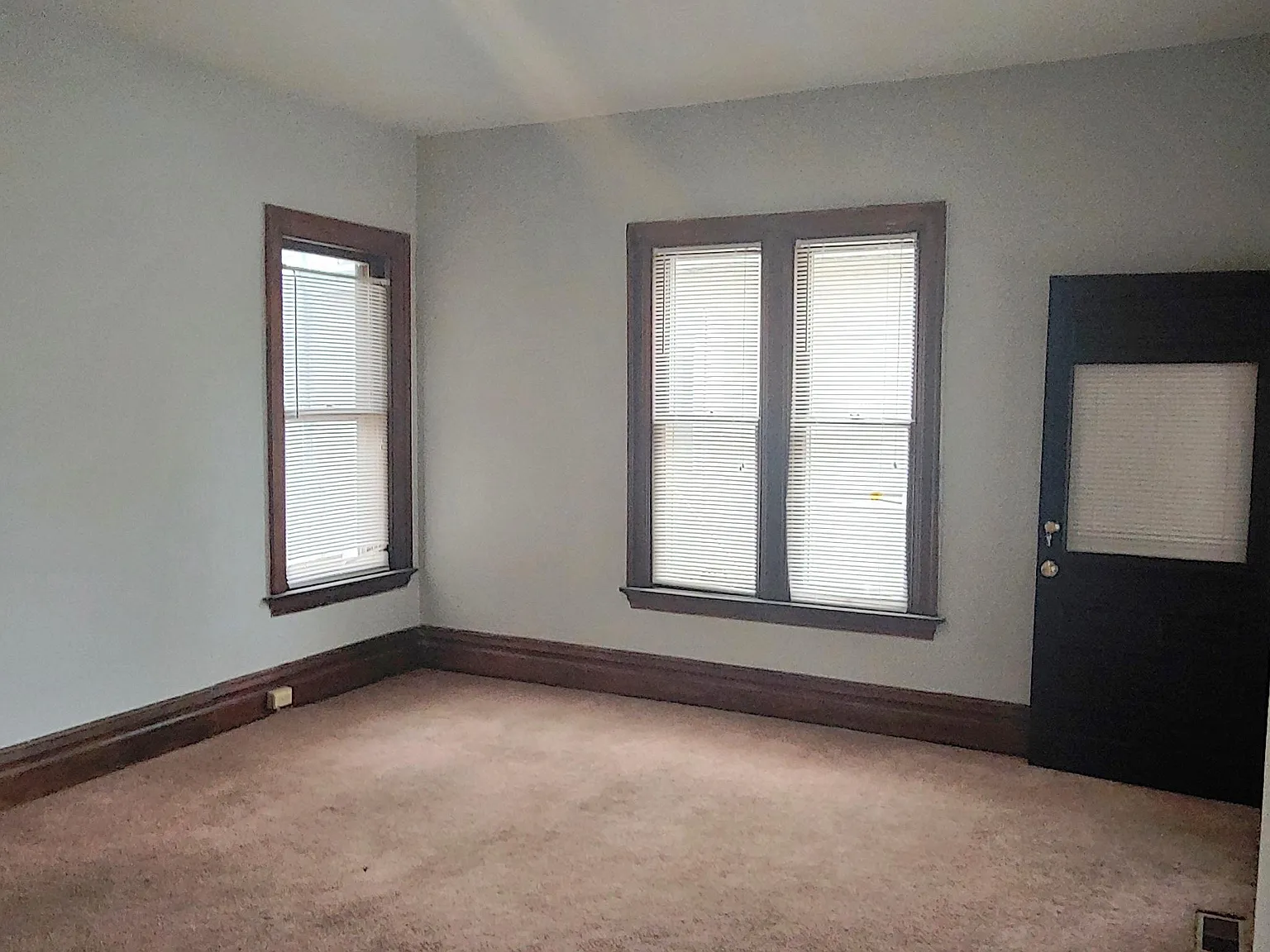 1 bed, 900 sqft, $800 — Photo 3