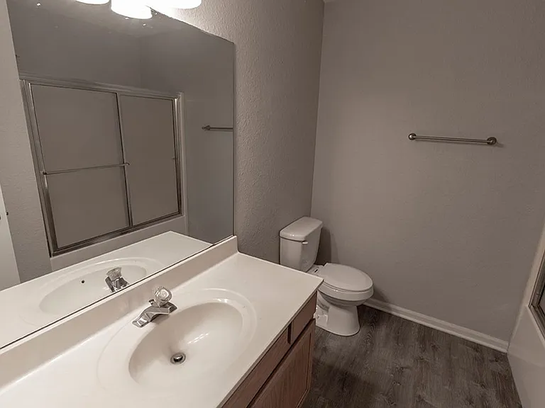 4305 Derby Ridge Dr — Photo 18