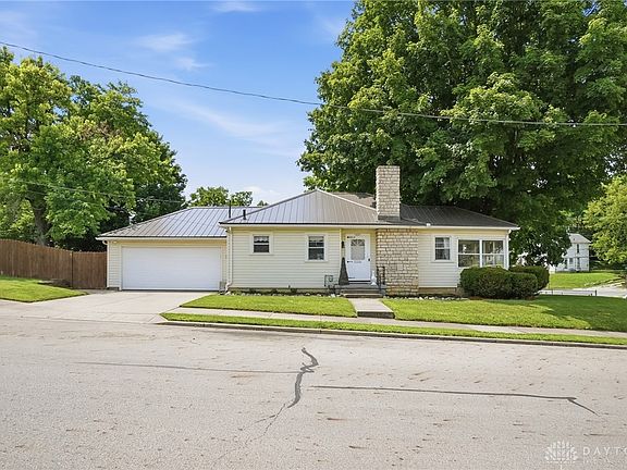 3rd image of 1537 Greenwood Ave