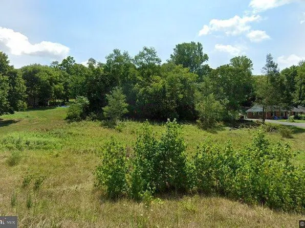 26815 Clarksburg Rd, Damascus, MD 20872