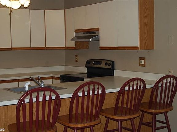 3rd image of 31 Stuyvesant Ave APT 7G