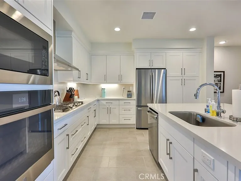 2869 Doheny Way — Photo 5