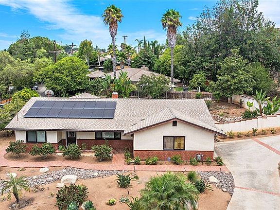 3rd image of 2094 Meadowlark Ranch Ln