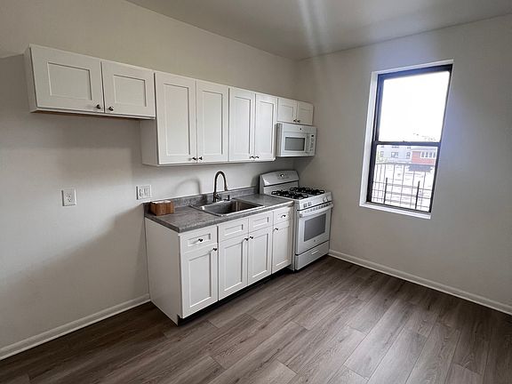 2nd image of 9101 Kennedy Blvd #C4