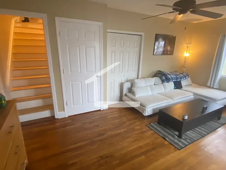 93 Glen St #2 — Photo 2