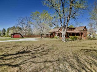 711 Rainbow Lake Rd, Inman, SC 29349