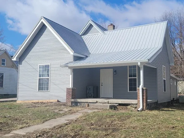 308 S Main St, Bicknell, IN 47512