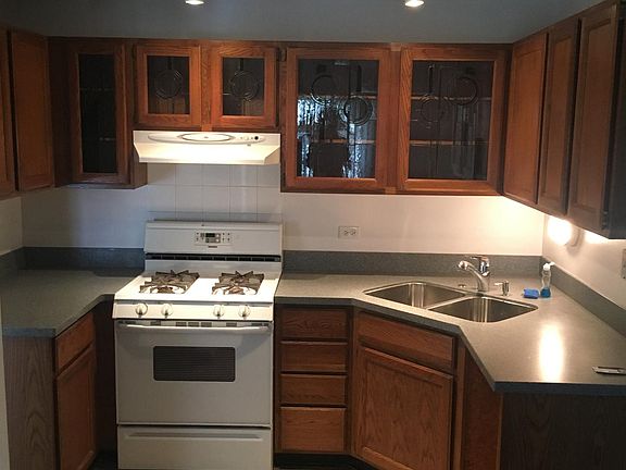 5th image of 2680 College Hill Cir #373