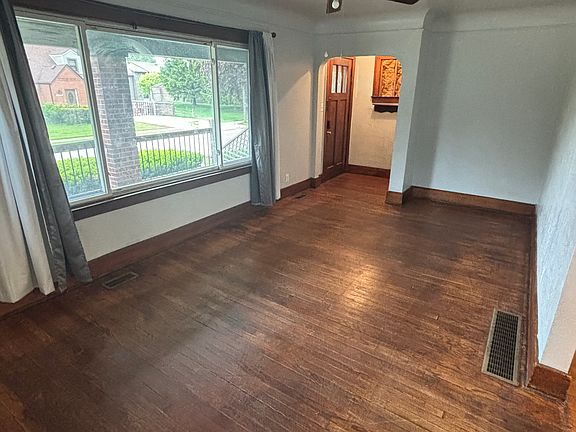 4th image of 29216 Park St #1