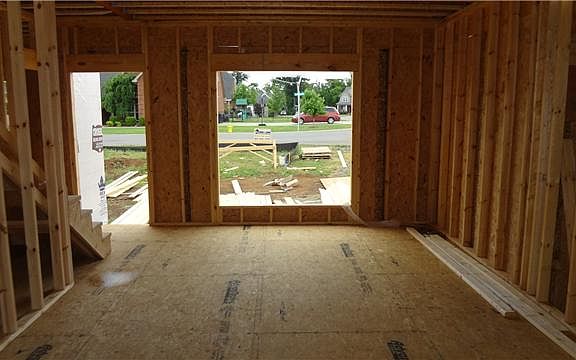 3rd image of 818 American Ave