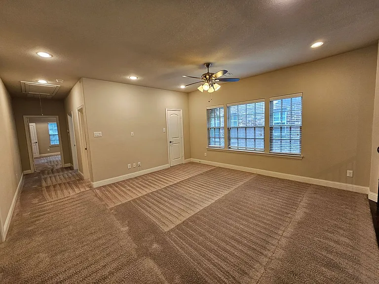 988 Shadyside Ln — Photo 22