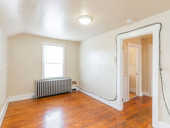 4th image of 1314 Philadelphia Pike APT B