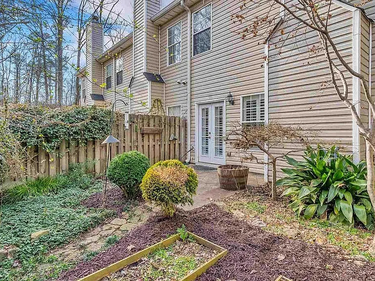 4205 Rogers Creek Ct — Photo 29