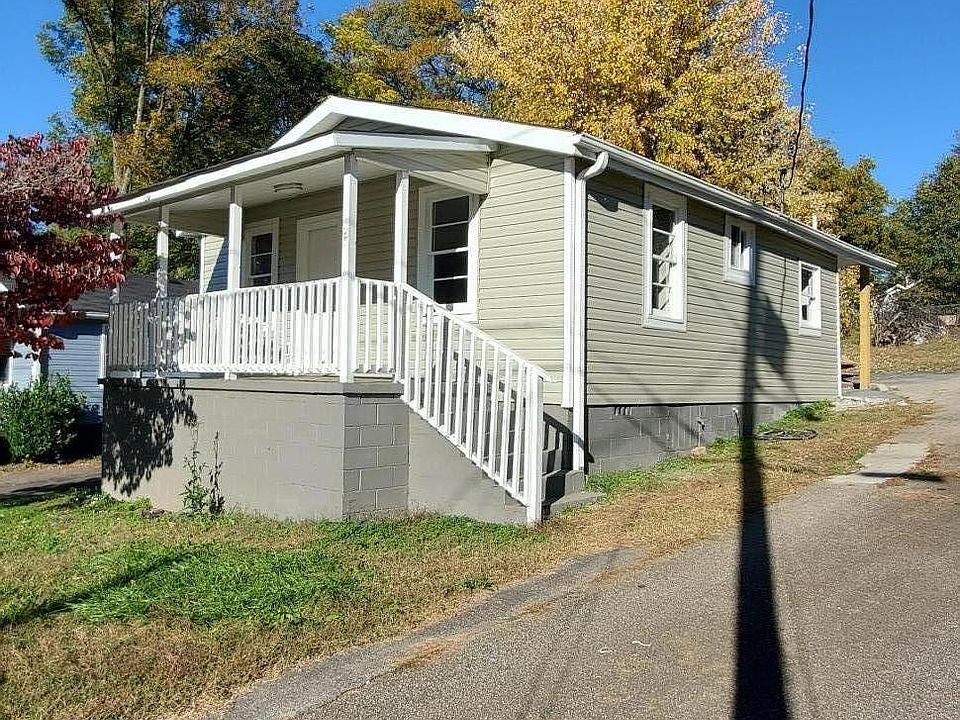 14 Link St, Greenville, SC 29611 Zillow