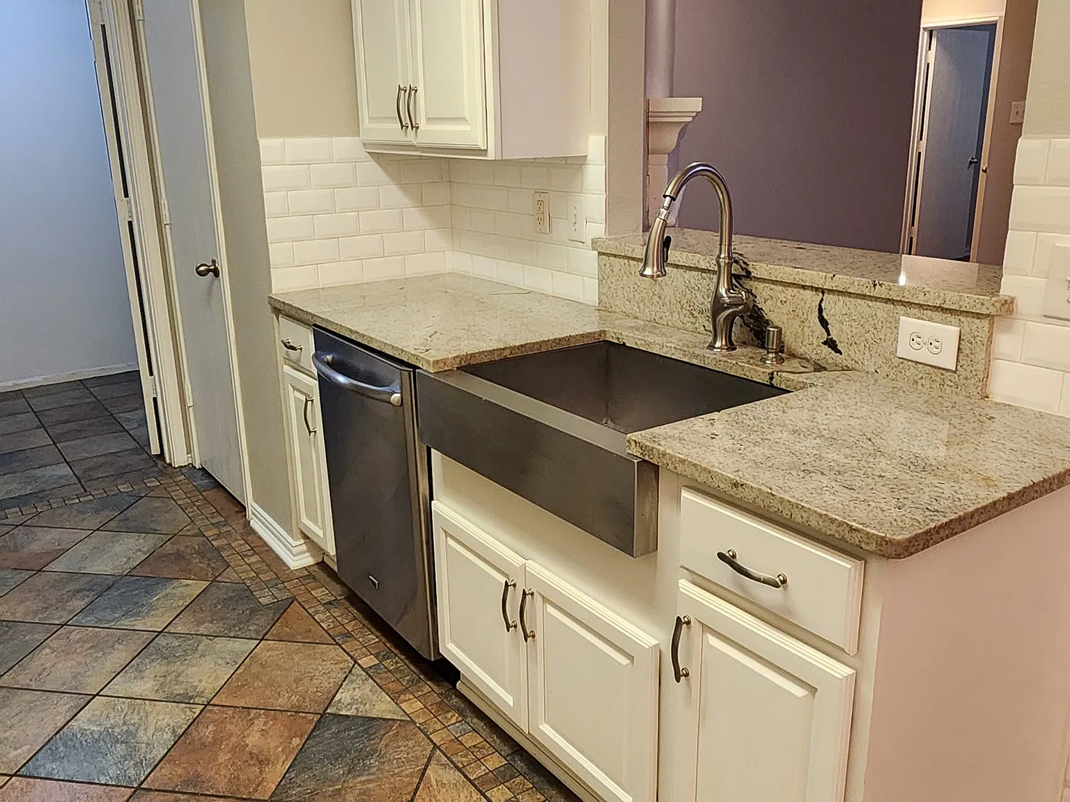 4 bed, 1560 sqft, $2,300 — Photo 3