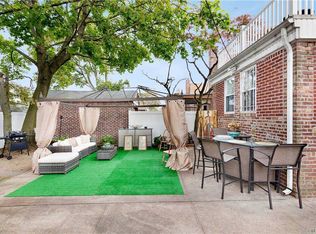 13156 231st St, Springfield Gardens, NY 11413