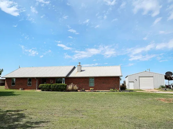 503 Moffat Rd NE, Piedmont, OK 73078