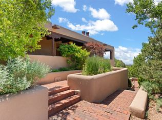 10 Double Arrow Rd S #A, Santa Fe, NM 87505