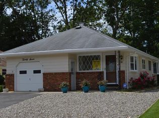 27 Mount Rushmore Dr, Toms River, NJ 08753