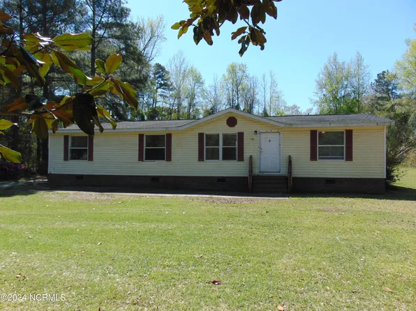 136 Deer Stand Drive, Lumberton, NC 28358