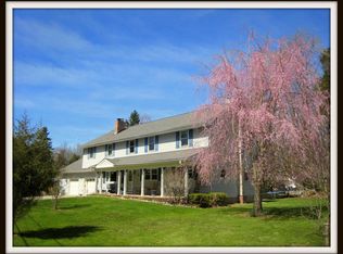 902 Meadowbrook Rd, Newton, NJ 07860