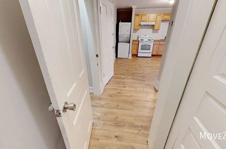 130 Spring St SW #3 — Photo 17