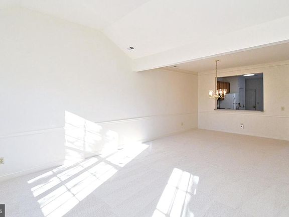 4th image of 24 Newbury Way
