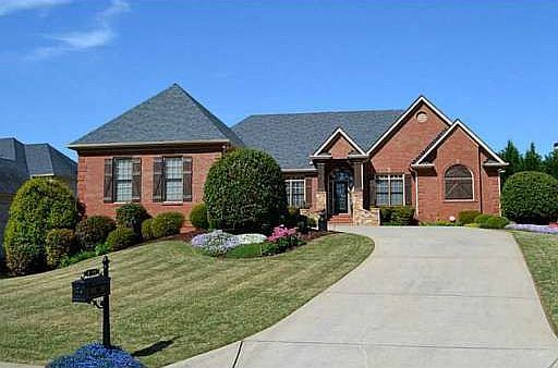 2nd image of 1072 Meadow Brook Dr