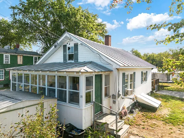 19 Summer Street, Madison, ME 04950