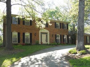 6 Broadview Farm Rd, Saint Louis, MO 63141