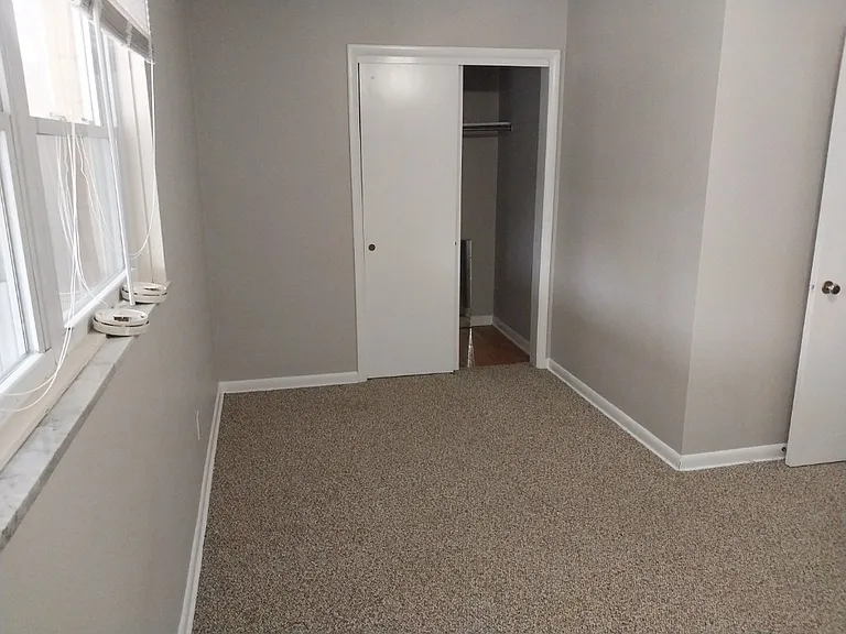138 E 6th St #138/140 — Photo 26