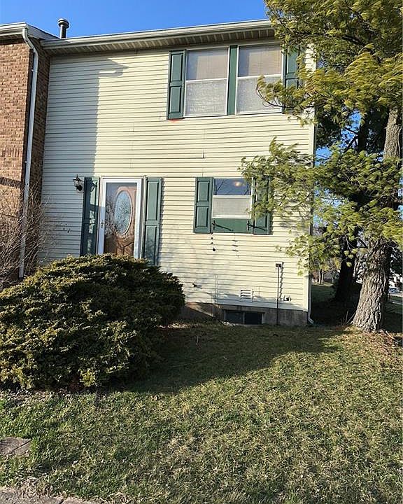 1st image of 2715 Brookshire Ln