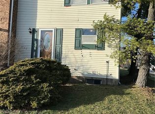2715 Brookshire Ln, Miamisburg, OH 45342