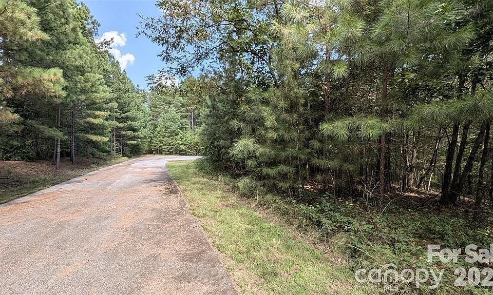 1st image of 14 Spring Hollow Rd